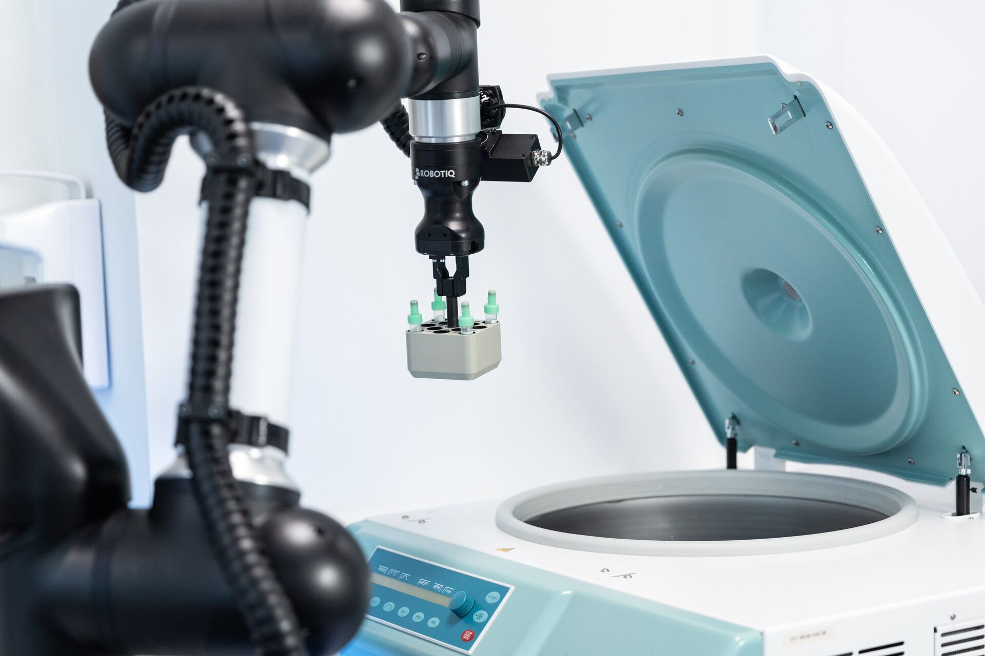 uLab in pharmaceutical lab